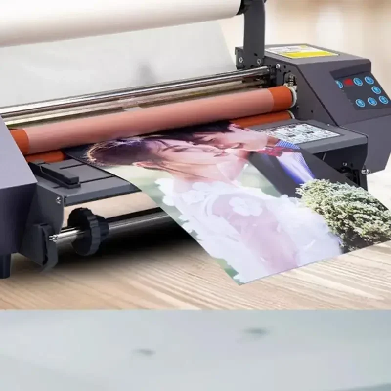 Single and Double-sided Photo Laminating Machine Hot Small Laminating Machine Automatic A 4/a 3 Small Advertisement Photo