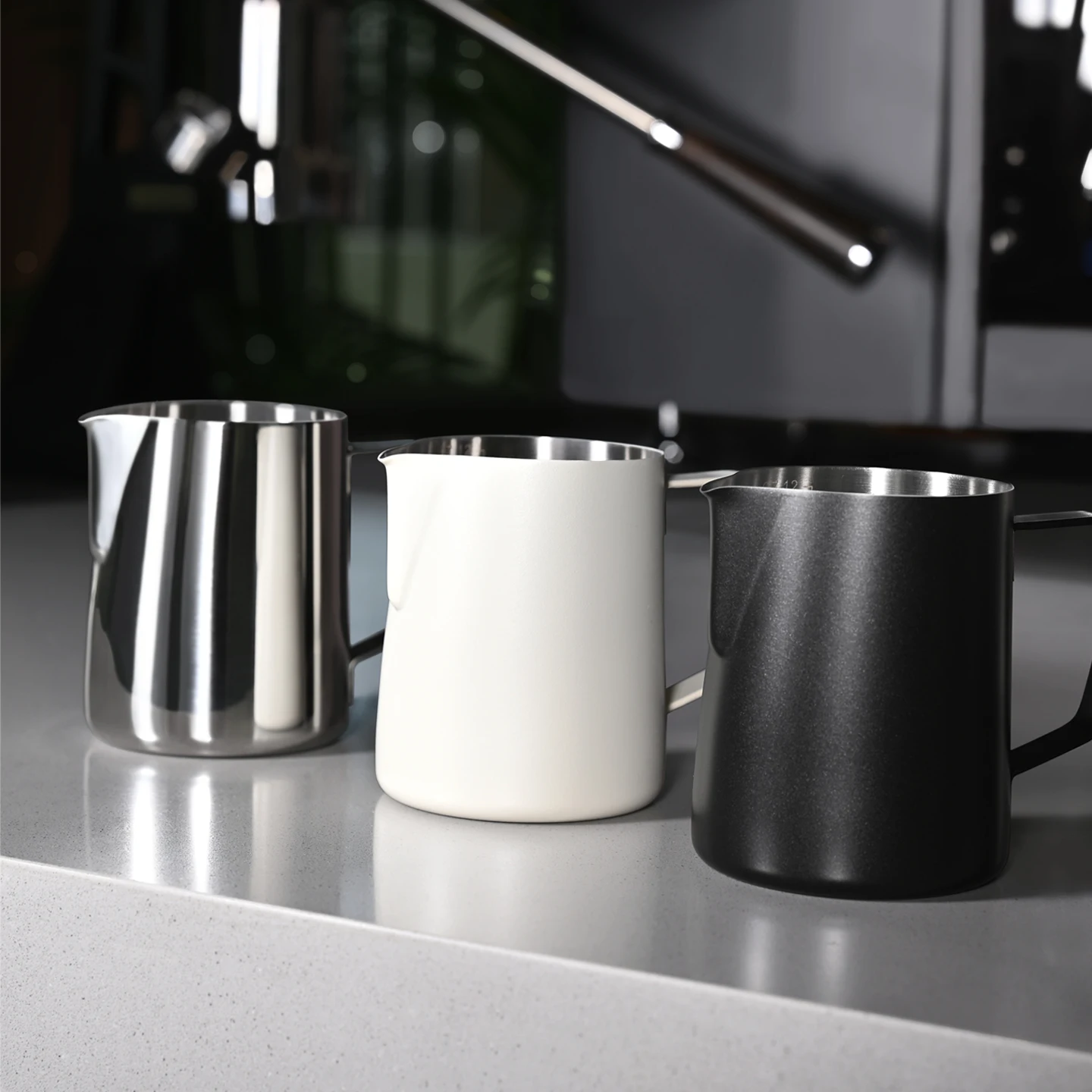 Jarra para Espumar Leche de Acero Inoxidable 304 de 350/600 ml, Jarra para Espumar Leche para Café, Jarra para Latte, Jarra Medidora, Herramienta para Barista de Espresso