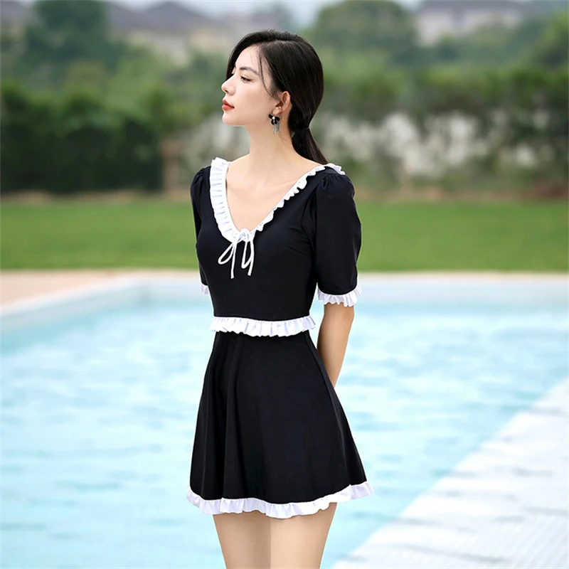 

2024 Korean One Piece Swimsuit Women Black White Patchwork Swimwear Skirt Monokini Push Up Boxer Swim Suit Pad Bathing Suit