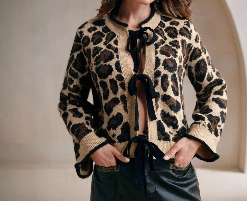 

2025 Autumn Fashion New Leopard Print Sweater Women's Blazer Casual Trendy Rope Knit Coat
