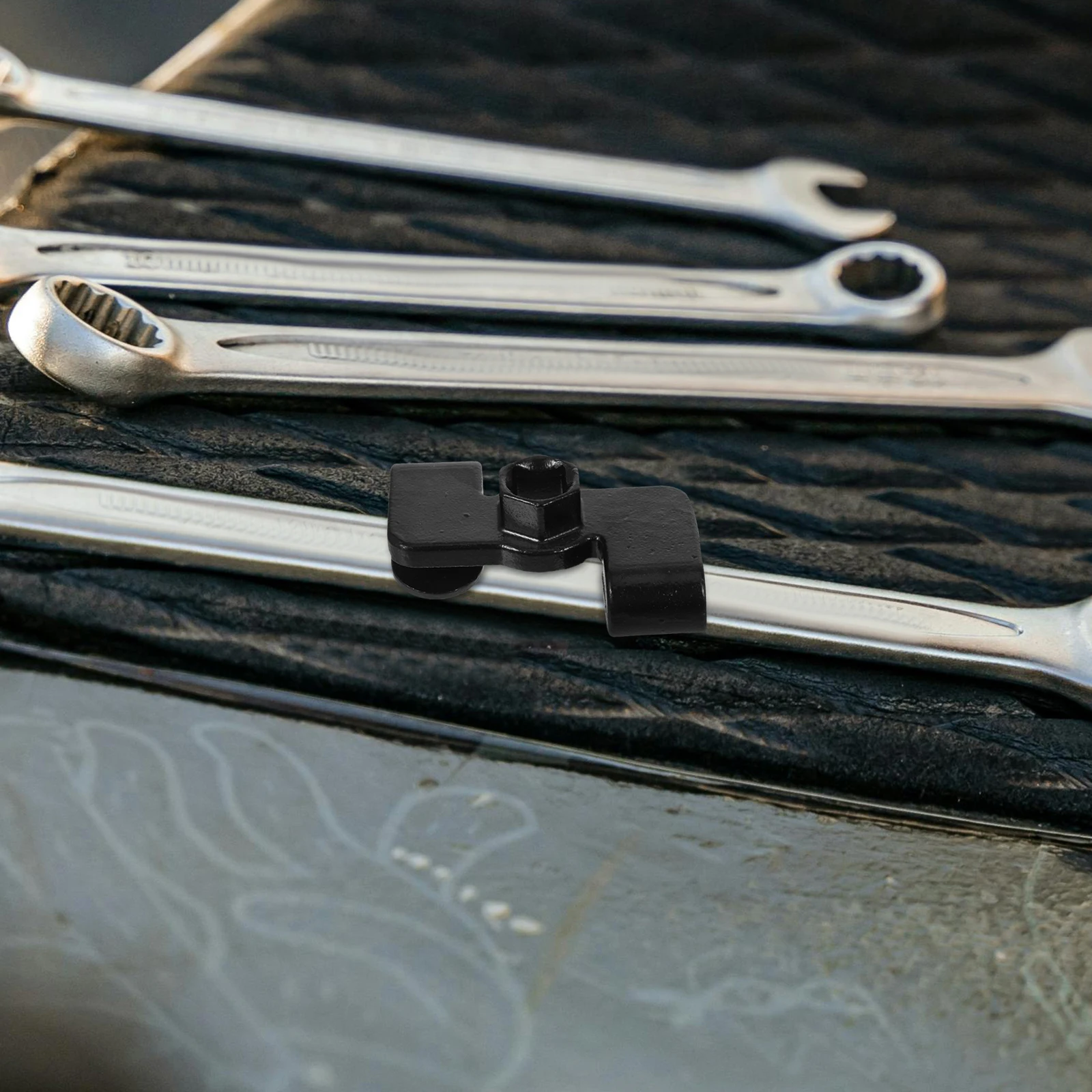 

Universal Wrench Extender Adapter Conversion Tool Carbon Steel Extension for Drive Breaker Bars Socket Wrench Compatibility