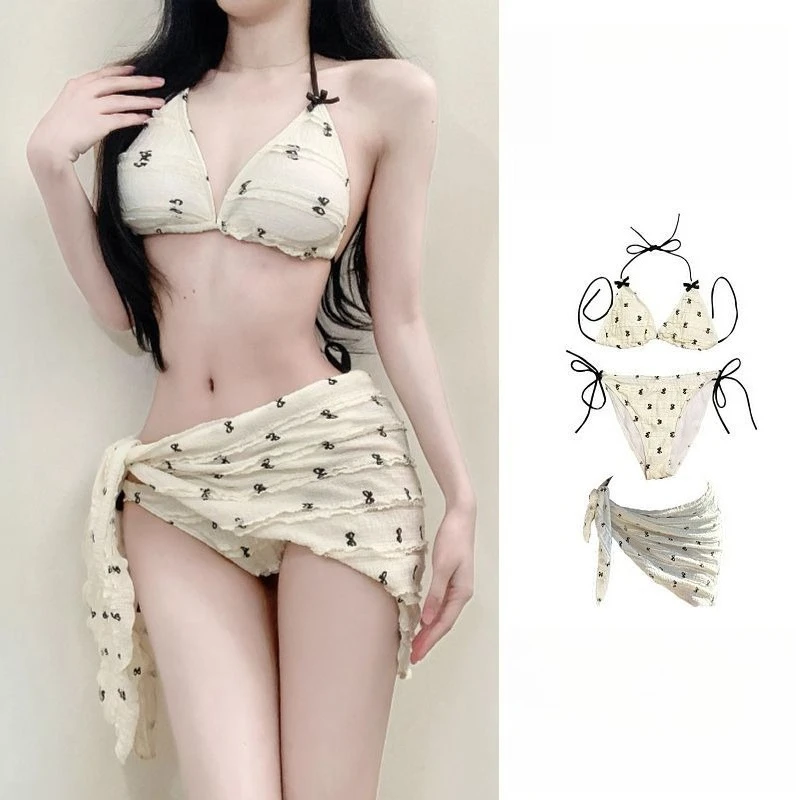 

Y2K Sweet Girl Three Piece Bikini Sets Women Cream Bow Print Triangle Bikini and Ruffle Sarong Cover Up Vacation Outfits 2026