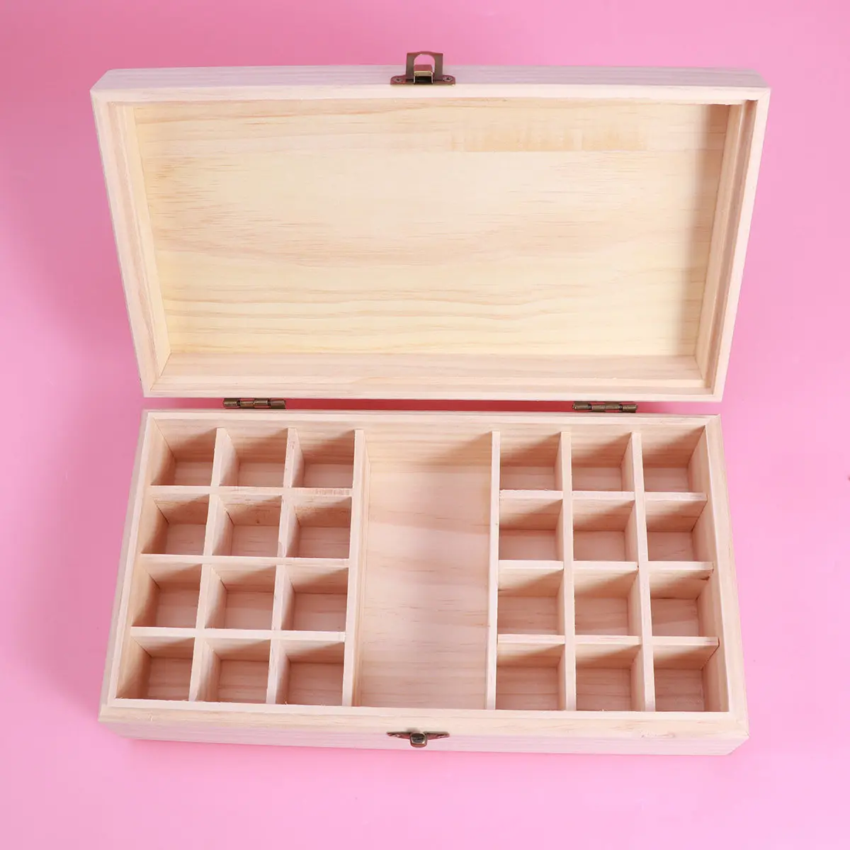 

Деревянный органайзер для хранения флаконов с эфирными маслами: поддерживает порядок, быстро находит бутылки, идеально подходит для демонстрации и путешествий