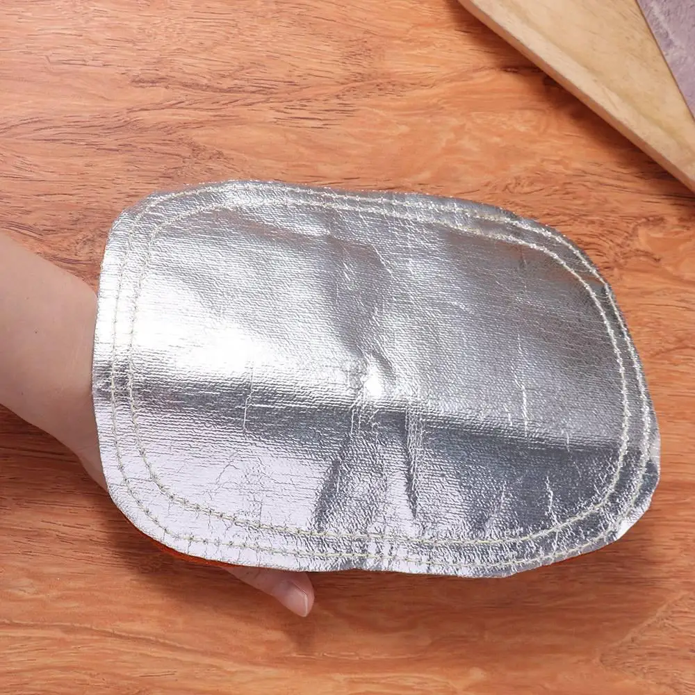 High Temperature Resistant Welding Gloves Pad Fireproof Comfortable Aluminized Back Welding Hand Pad Thickening Cowhide view 6