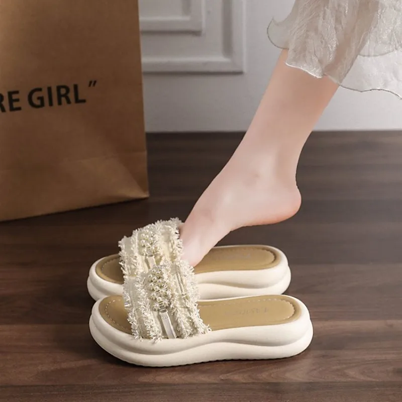 

New Fashion Pearl Slippers for Women in Summer Wear with Skirt Go Out Beach Cool Mop