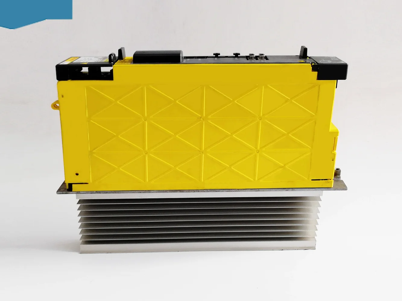 

A06B-6117-H105 для одноосного сервопривода FANUC