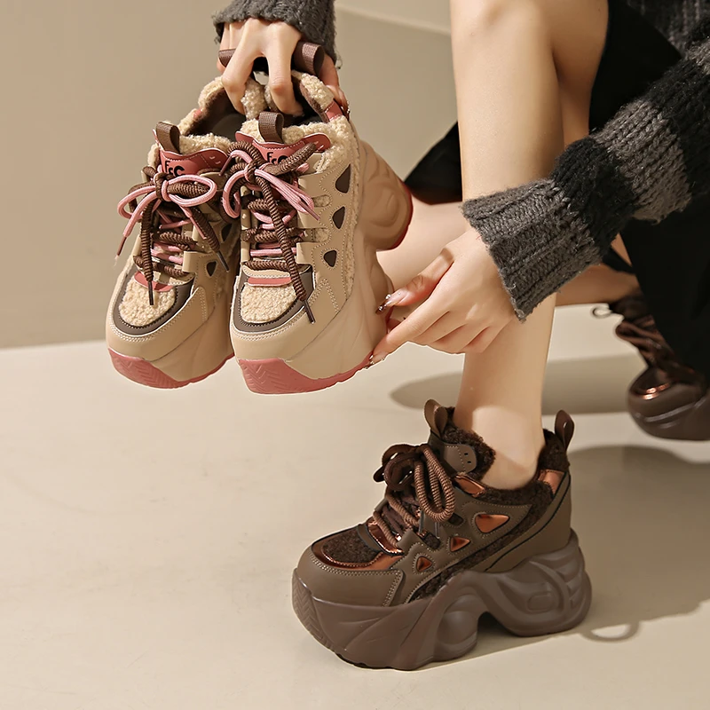 New 2023 Winter Warm Plush Chunky Sneakers Women Lace-up High Platform Leather Sports Dad Shoes 9CM Heels Fur Snow Shoes Woman