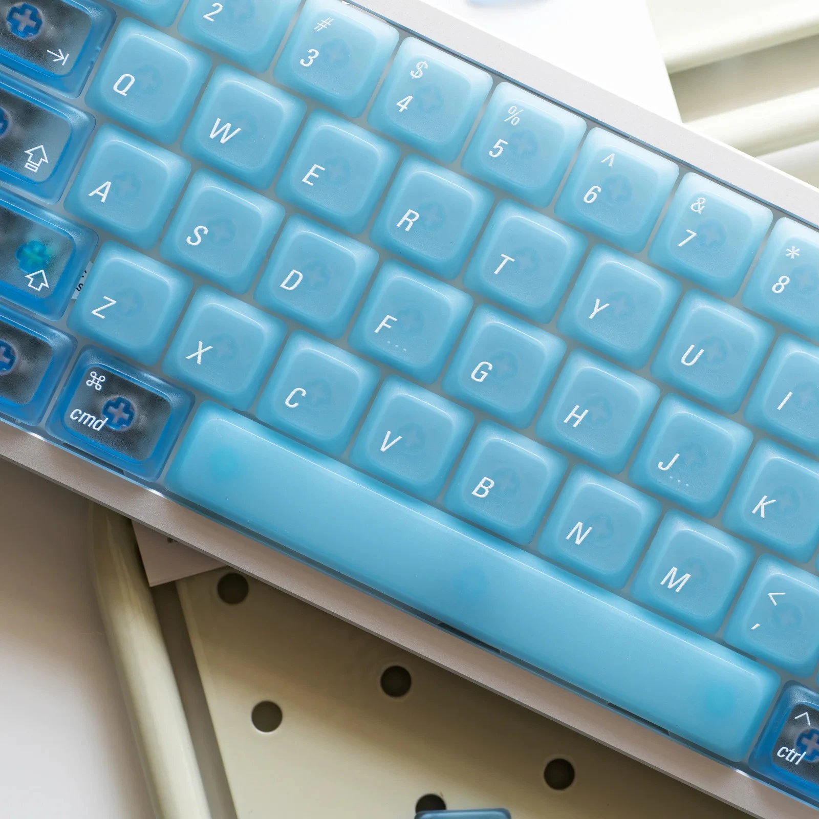 Lelelab Ocean Blue Low Profile Keycaps Set Blue Foggy PC Keyboard Caps Custom Keycaps for Mechanical Keyboard Accessories MX view 5