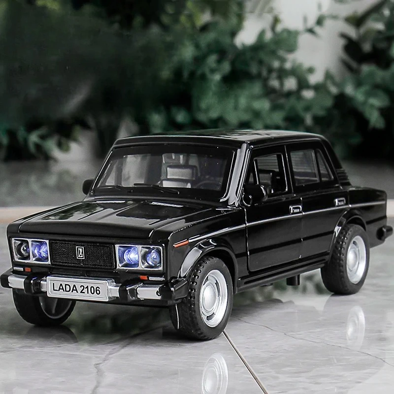 1:32 라다 2106 합금 클래식 자동차 모형 다이캐스트 금속 장난감 소리와 빛 풀백 어린이 장난감 미니어처 차량 모형 어린이 선물