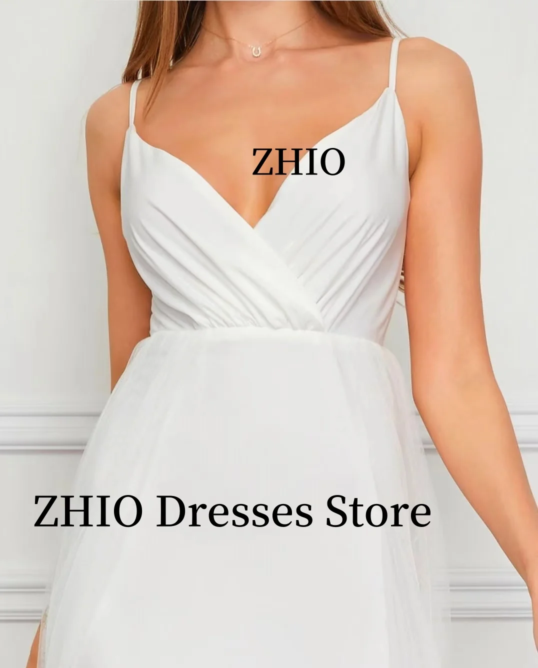 ZHIO エレガントなティアードウェディングドレス スパゲッティストラップ Vネック フロアレングス ブライダルドレス イブニングパーティードレス カスタマイズ エレガント