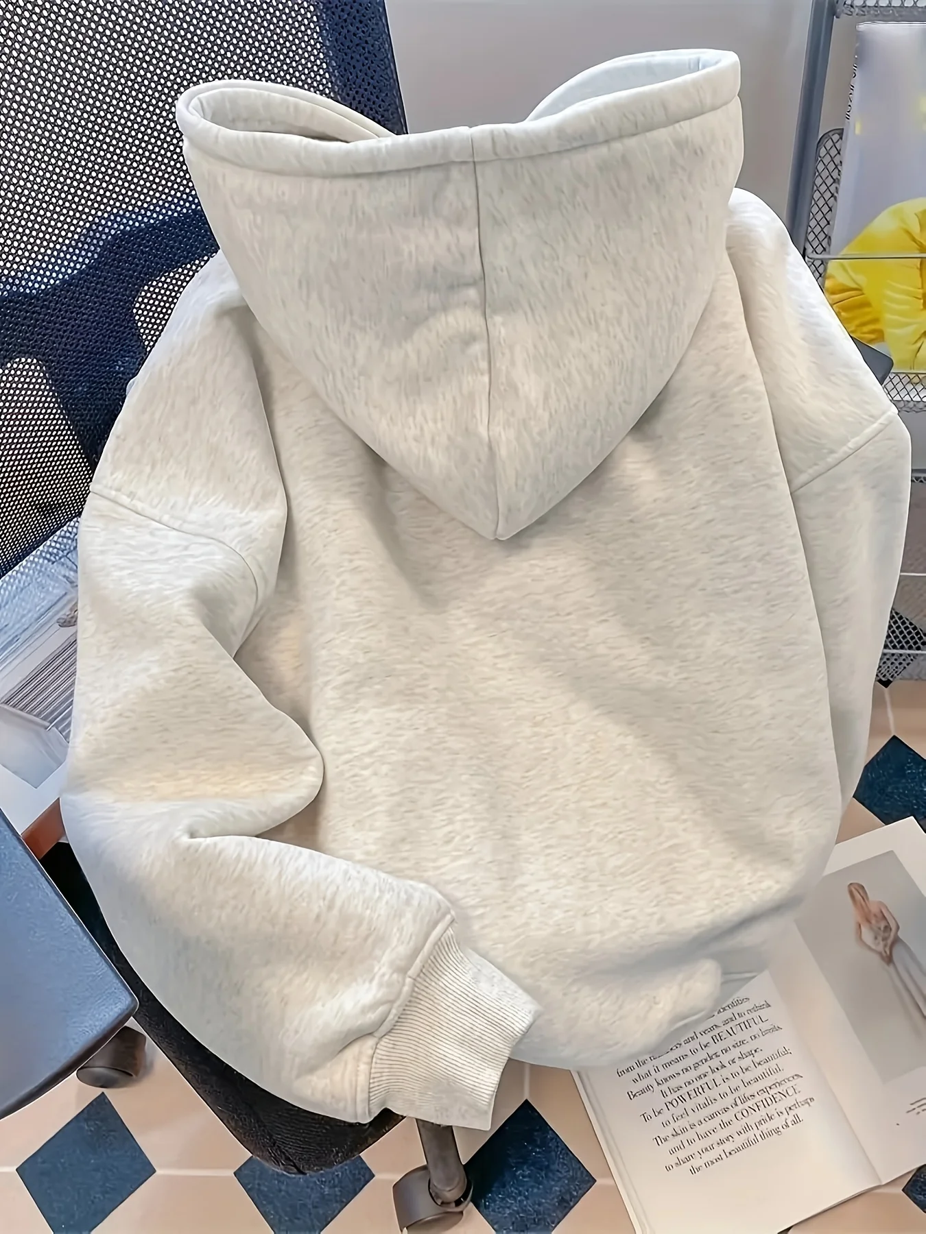 2025 Autumn/Winter Collection Geometric Portrait Printed Casual Loose Fit Men Women Suitable for Casual Cotton Hoodie