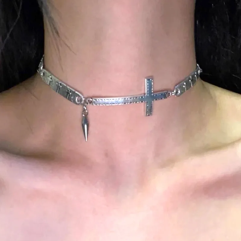 Punk Jewelry Spliced Cross Rivet Necklace Grunge Rock Cool Accessories Cool Necklace Women Goth Korean Fashion Choker