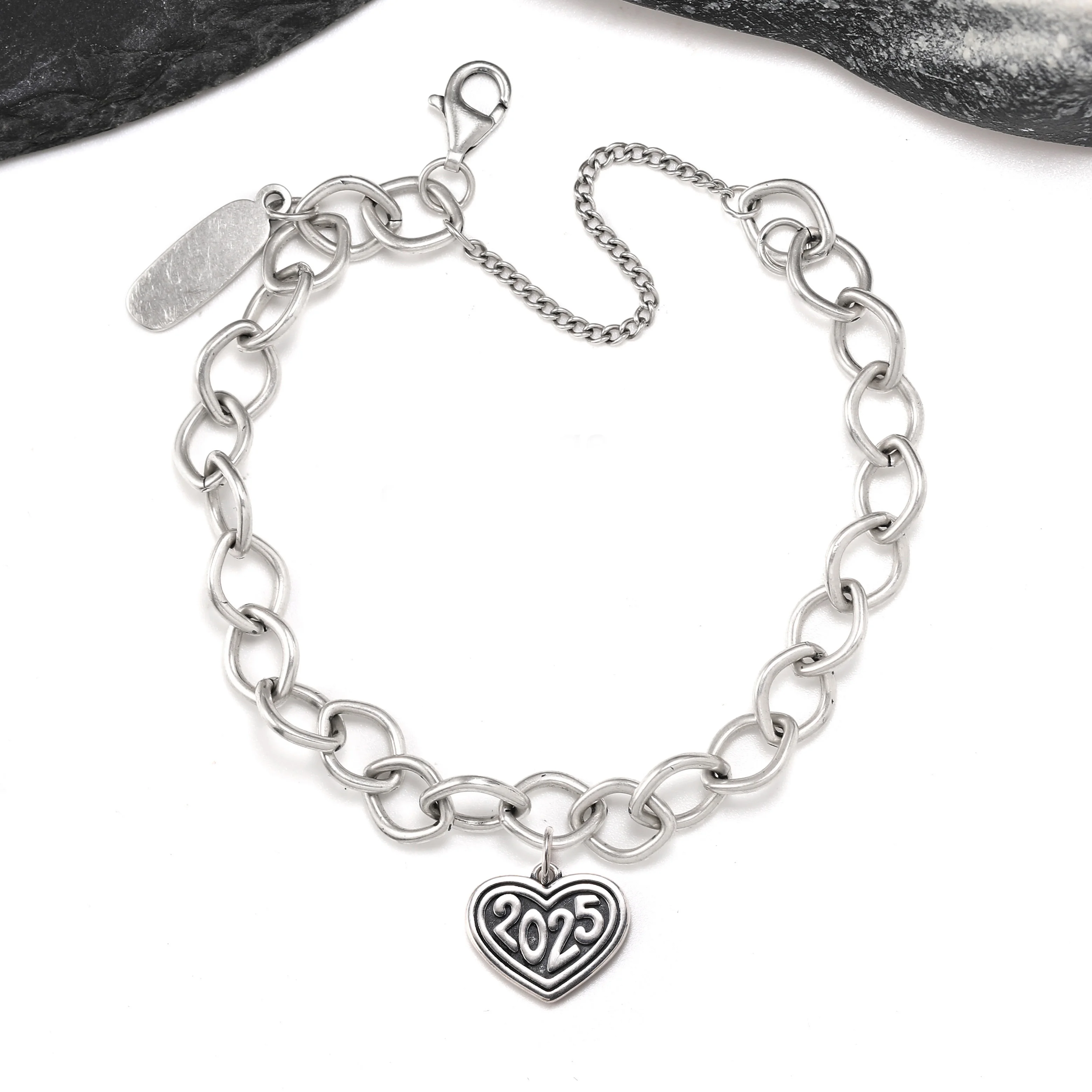 

Genuine 925 sterling silver James Avery Forged Link Charm Bracelet paired with love2025 pendant