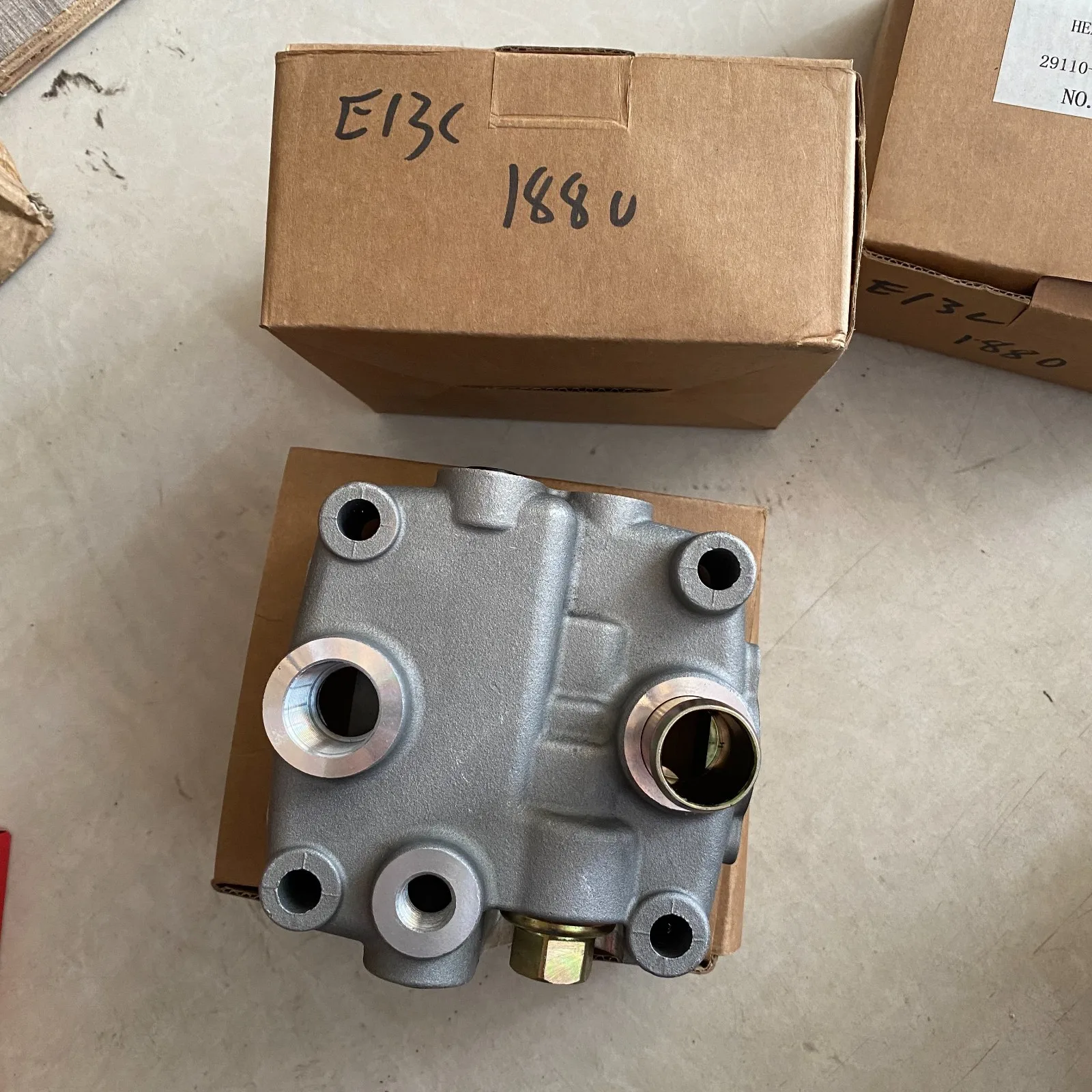 FIT FOR HINO 700 PROFIA TRUCK E13C ENGINE AIR COMPRESSOR HEAD