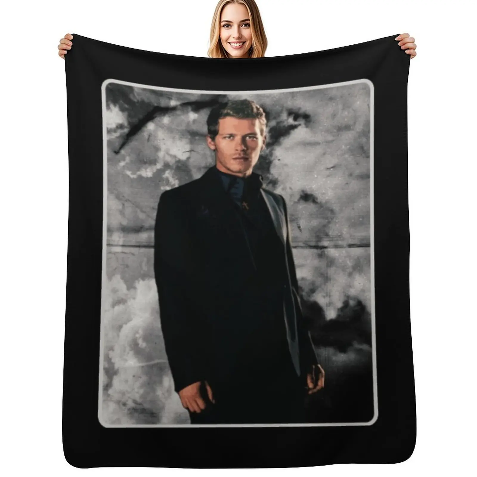 klaus mikaelson potrait Throw Blanket Single Sleeping Bag Vintage Furry Warm Polar Blankets