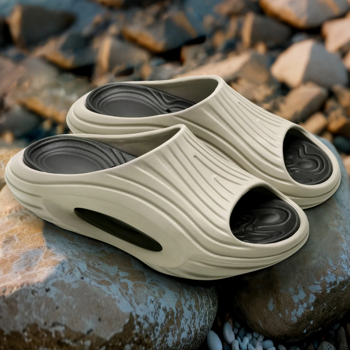 

2026 New Arrival Fashion Chunky Slides, Ultra Soft Cloud Slippers, Lightweight Anti-slip Thick Sole Sport Sandals, Unisex Indoor