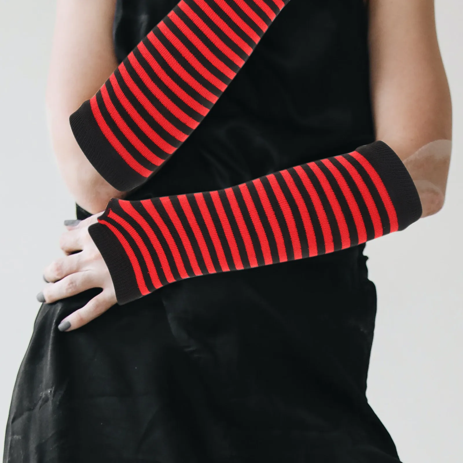 

6Pairs Arm Sleeves for Women Winter Warm Fingerless Gloves High Class Material Stylish Versatile Arm Covers Perfect Gift Cold