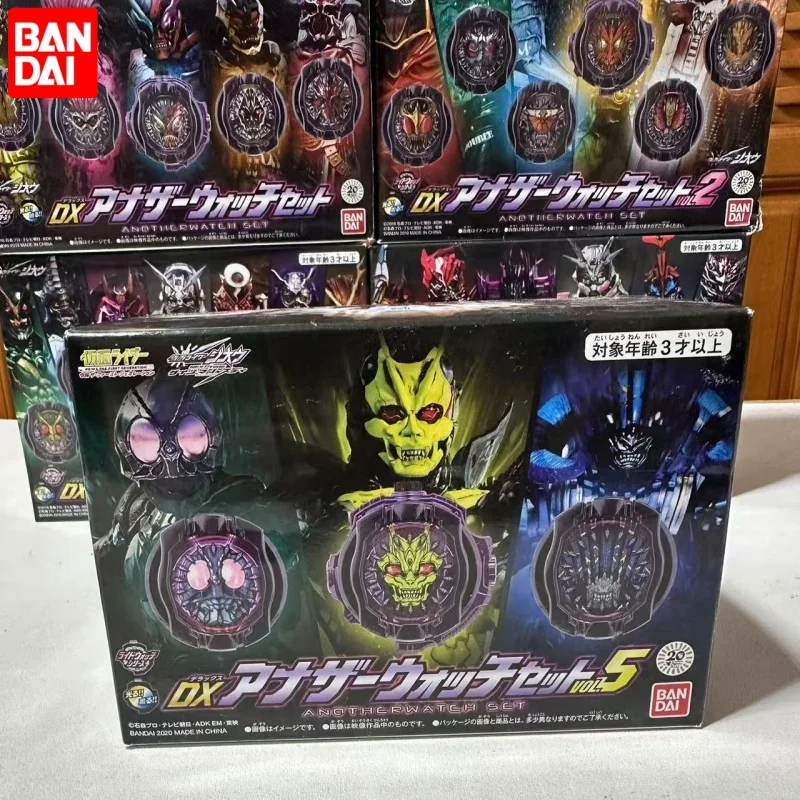 بانداي كامين رايدر ZIO DX طقم ساعات الوحش تعزيز الدعامة Outlier فارس الهاتفي مرآة الوقت الملك التنين الأسنان عمل الشكل لعبة