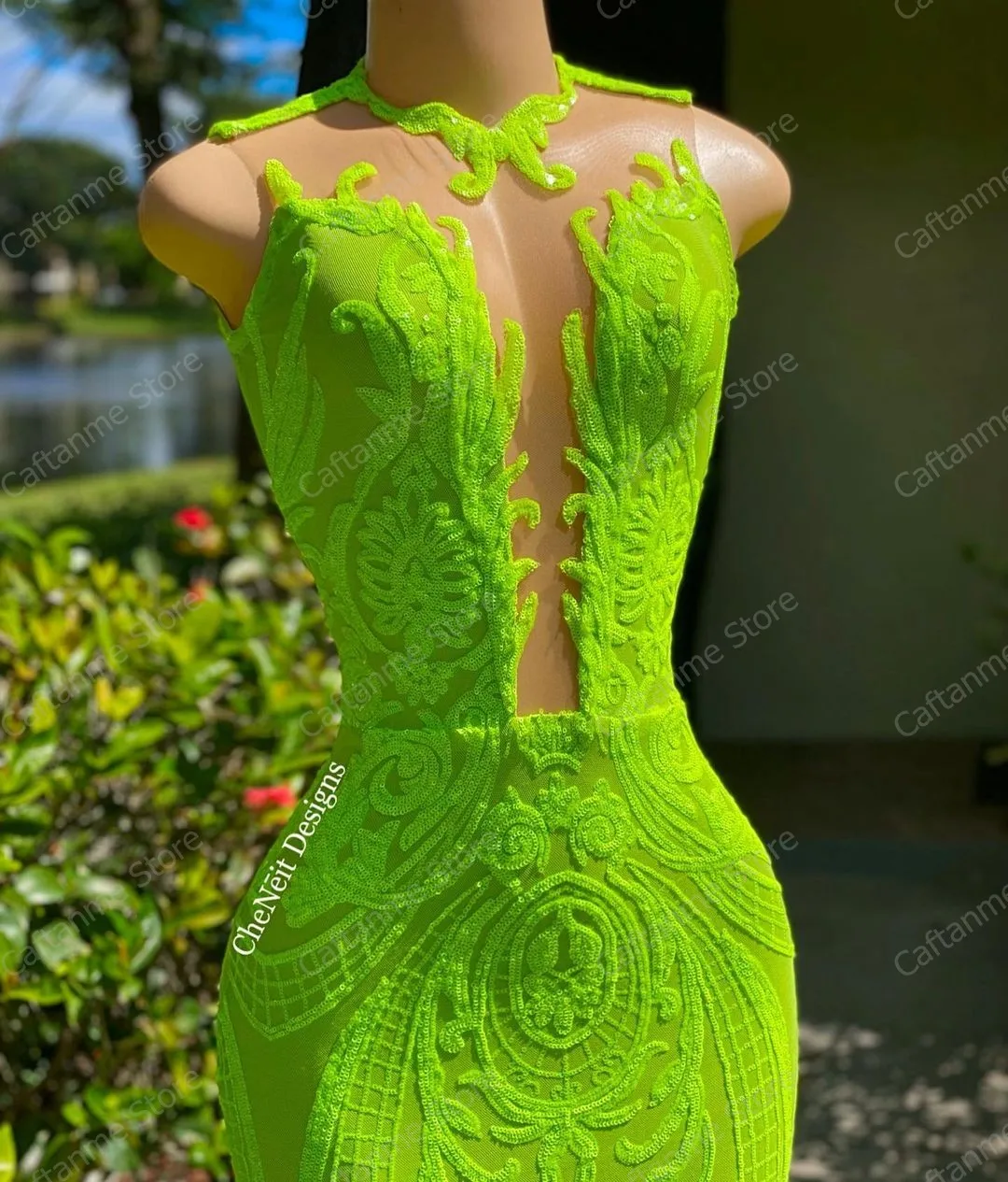 Neon Green Long Prom Dresses 2023 Sexy Mermaid Style Sheer Neckline Black Girl Prom Gala Party Gowns Backless Evening Gown