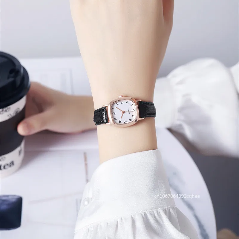 Luxury Watches for Women Retro Female Square Dial Watch Ladies Belt Back Elegant Wristwatches Relogio Feminino Female Clock