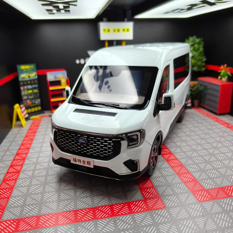 

Diecast 1:18 Scale Jiangling Ford Cross T8 Original Factory Full Door Alloy Car Model Collectible Toy Gift Souvenir Display