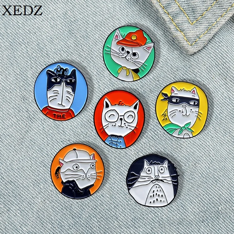 Creative Geometric Round Cool Cat Brooch Follow My Feet Brooch Denim Backpack Lapel Badge Fashion Jewelry Gifts for Friends Kids