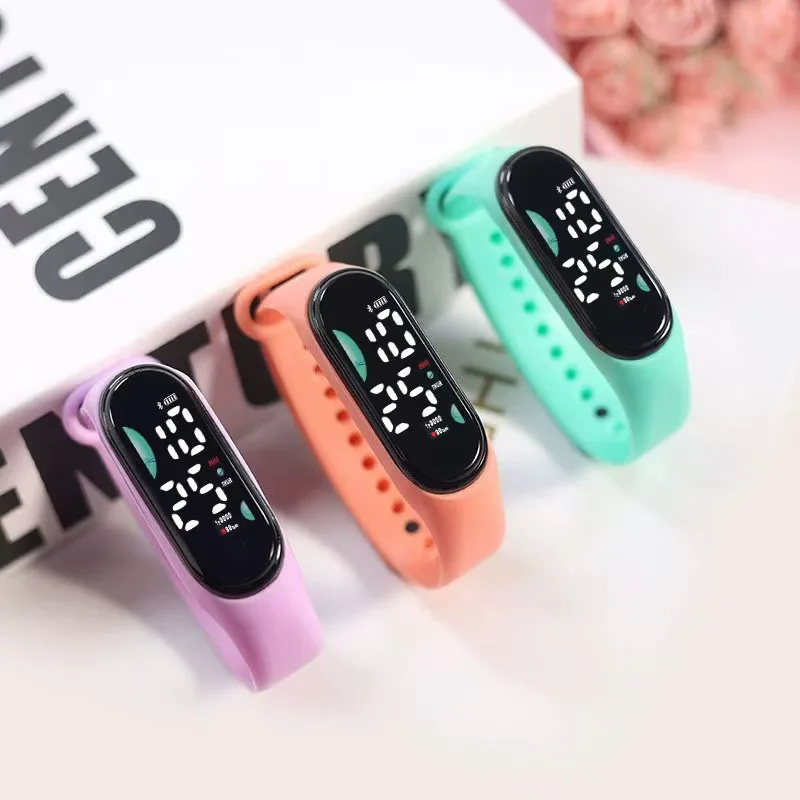 패션 모션 스포츠 시계 여성 전자 LED 디지털 손목 시계 캐주얼 간단한 스포츠 실리콘 터치 방수 시계