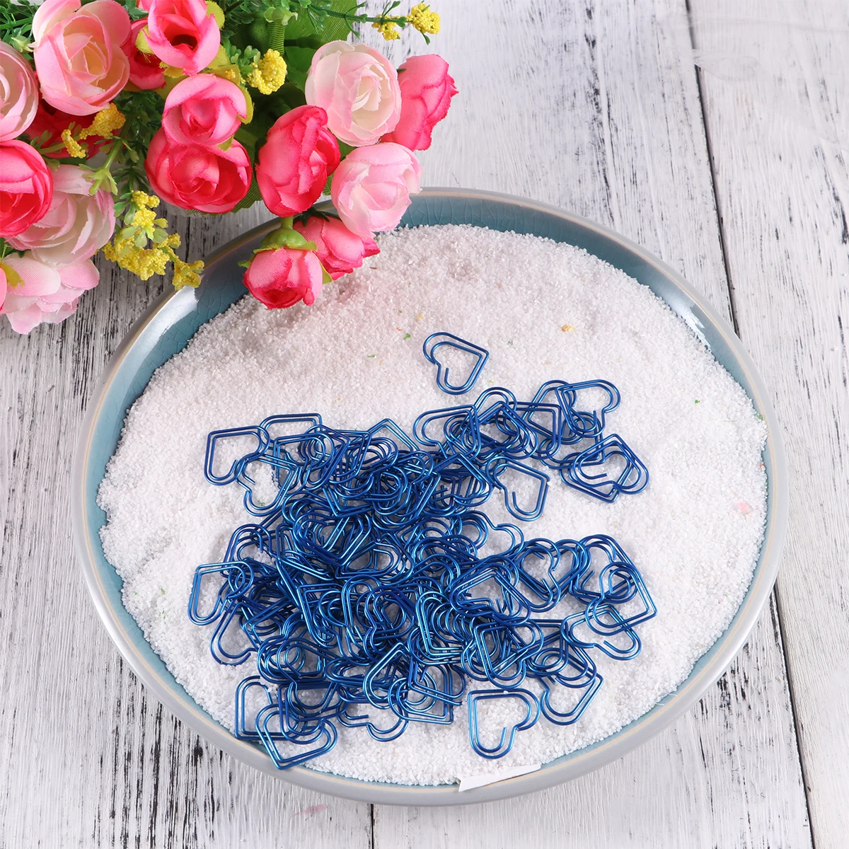 

100pcs Heart Shaped Paper Clips Bulk Medium Metal NonSkid Bookmark Clips for Kids Women Sturdy School Office Home Gift