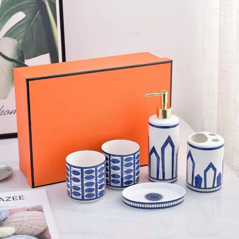 European Blue Printed Series Advanced Ceramic Bath Products Set Home Bath Accessories Soap Box Toothbrush Cup Bath Accessories