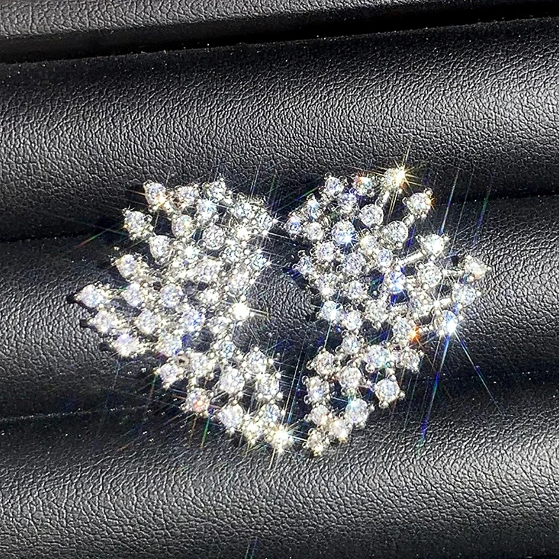 Huitan wspaniałe damskie kolczyki sztyfty pełne z małą cyrkonią sześcienną Bling Bling kobiece akcesoria wesele modna biżuteria — zdjęcie 7