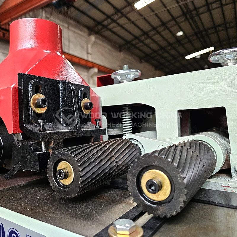 

MB101 and MB105 Automatic Woodworking Automatic Wood Line Moulding Machine