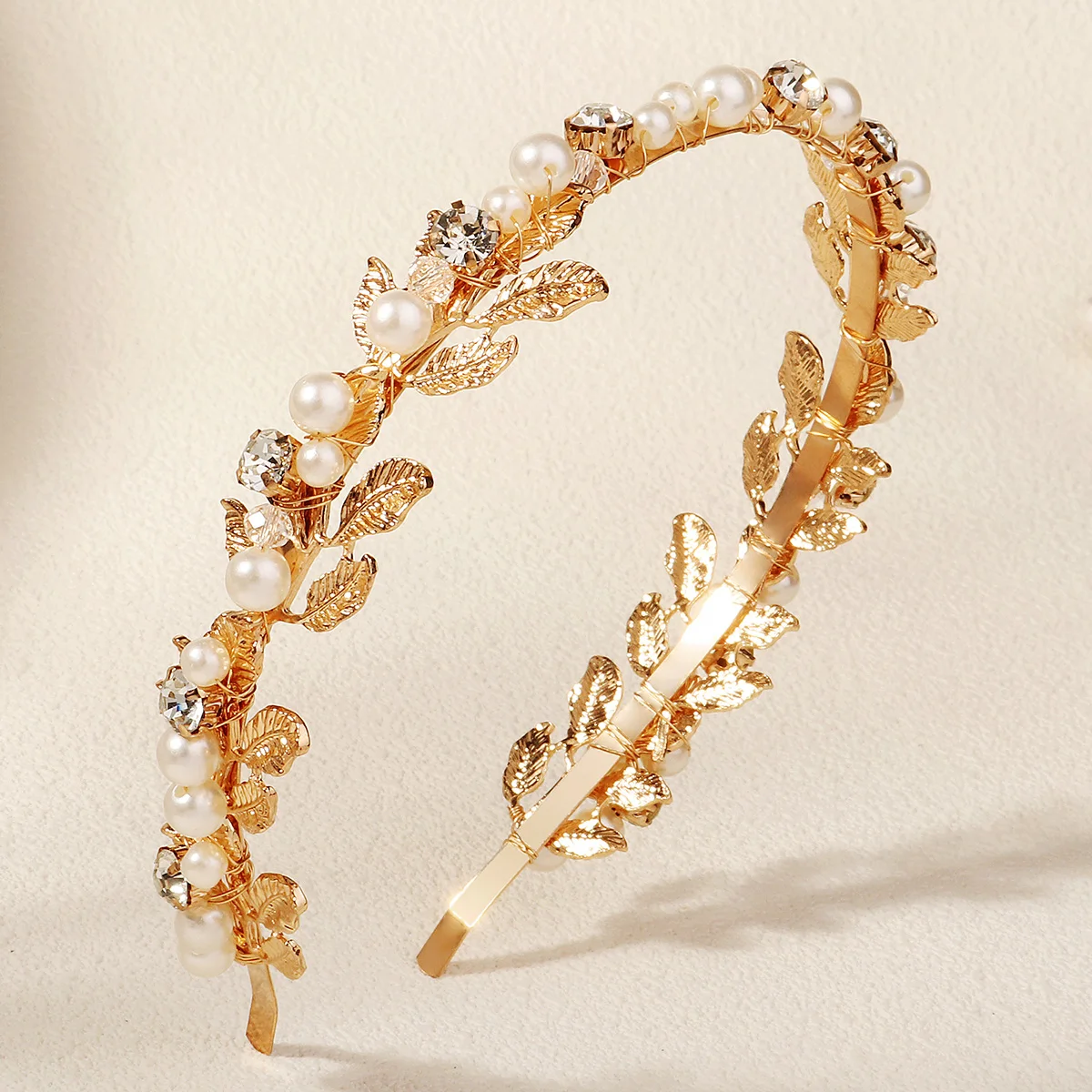 

Golden Handmade Alloy Leaf Hair Bands Rhinestone Pearl Classic Headband Festivals Party Elegant Crown For Women