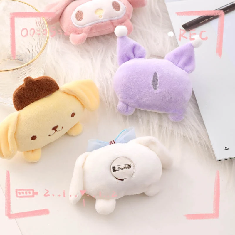 Cute Sanrio Anime Kuromi Doll spilla di peluche forma carina accessori per Badge morbidi borsa per cartoni animati Pin zaini ciondolo decorazione