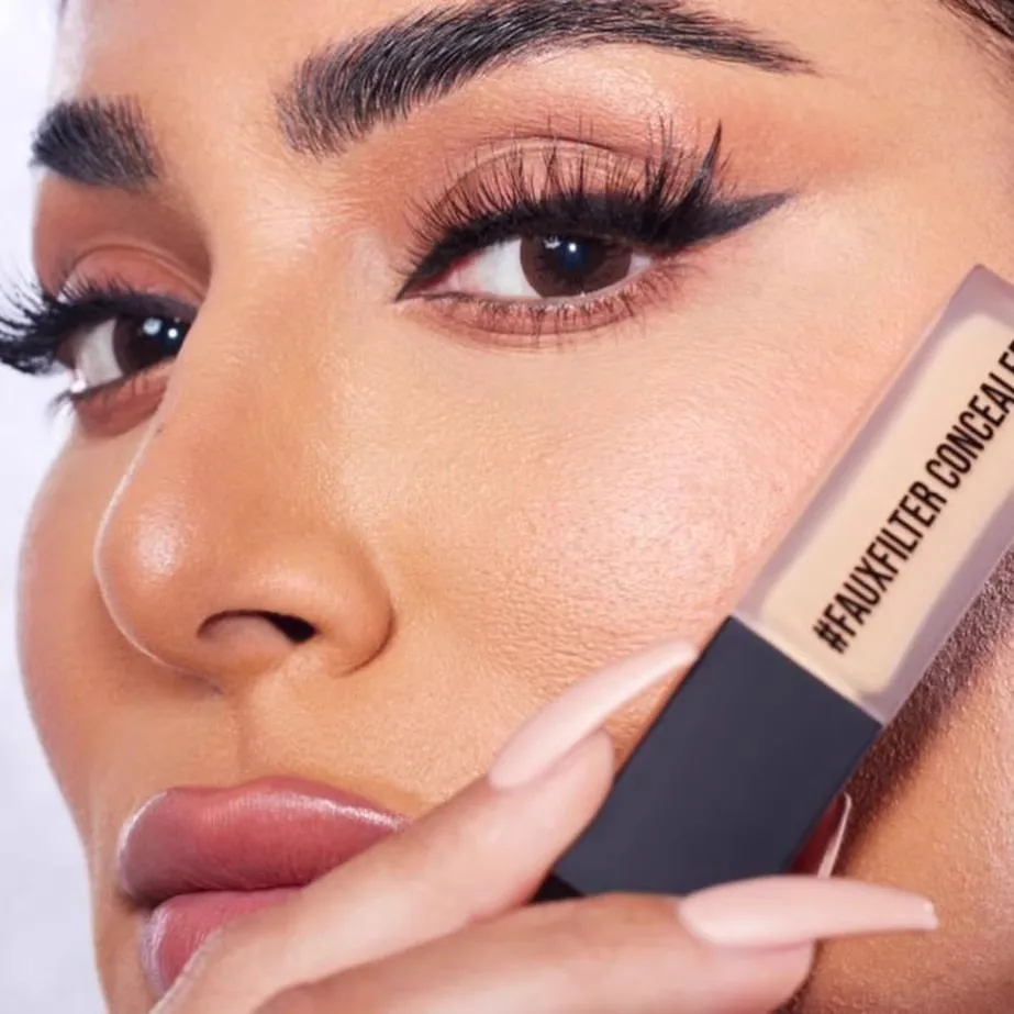 Thumbnail 2 - #71 Eye Makeup Comparison Guide