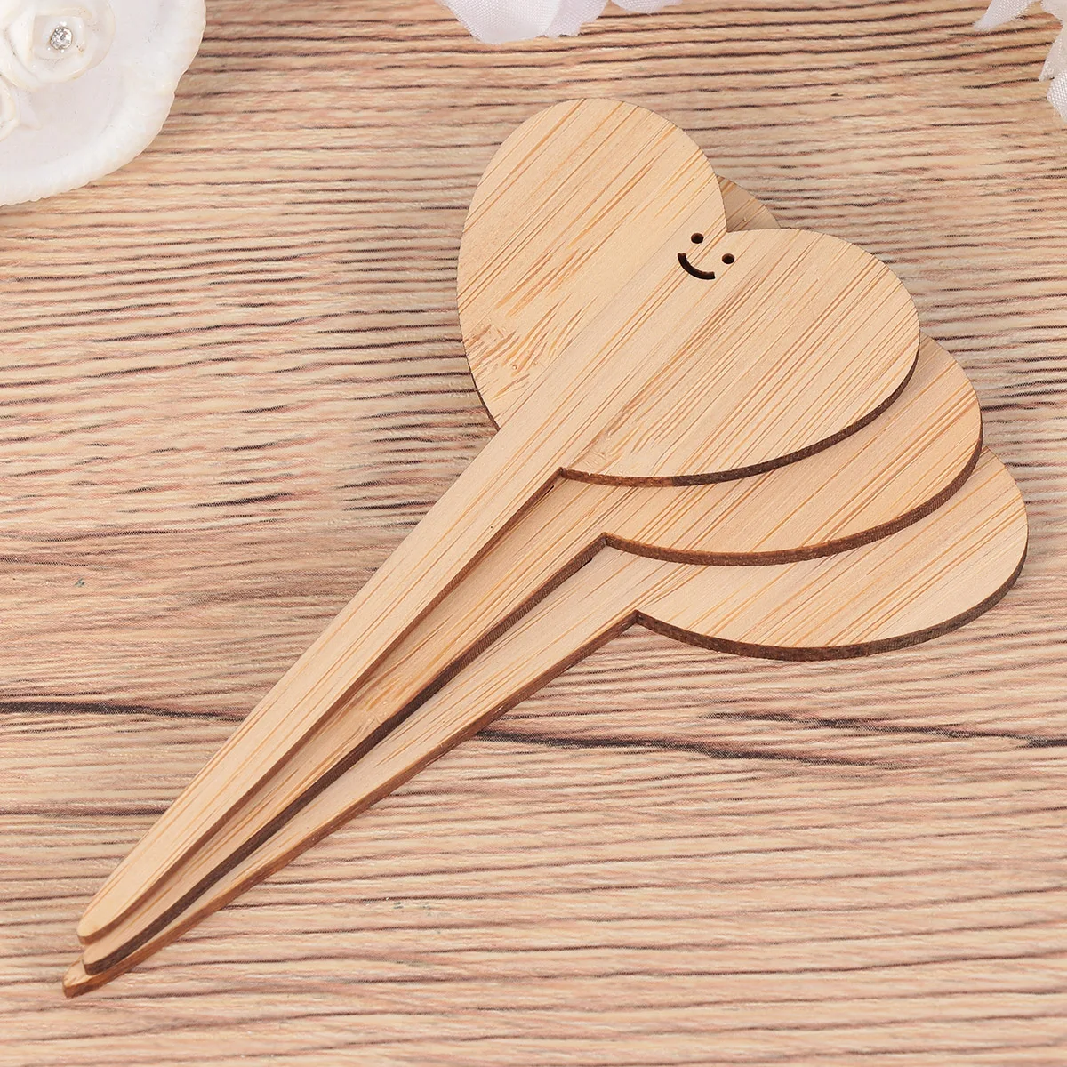 

30pcs Bamboo Plant Labels Garden Marking Tags Insert Seedling Label Markers Floral Tag For Nursery Gardening (Heart Style,
