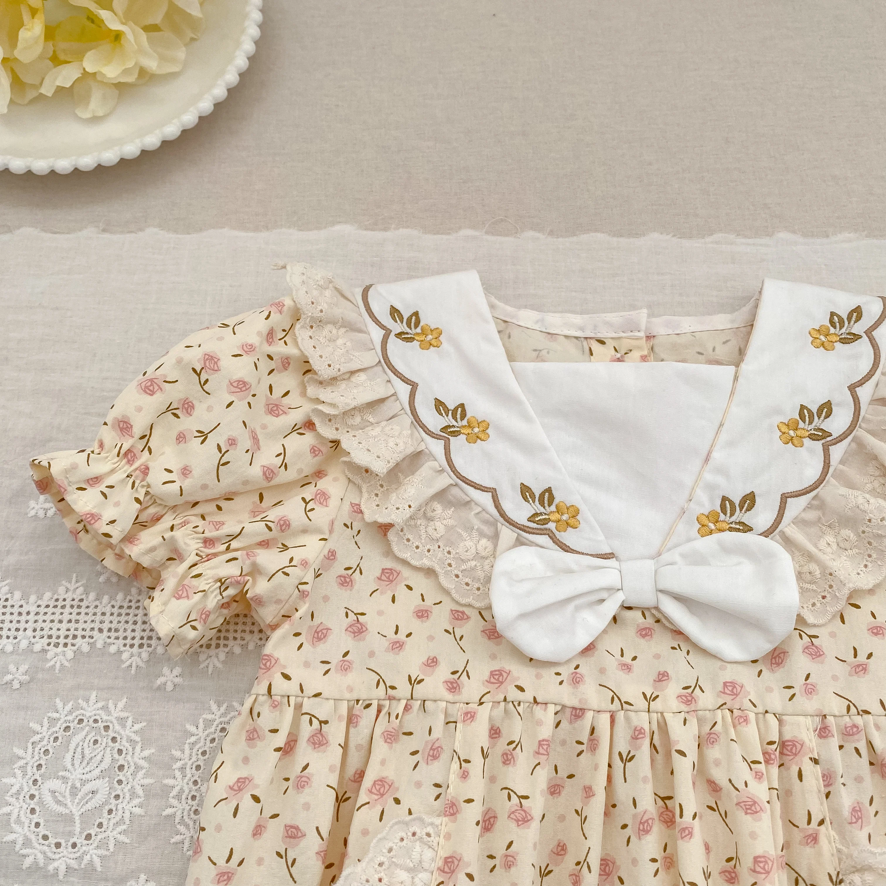 2026 Neuer Sommer 0-24M Baby Mädchen Koreanischer Stil Kurzarm-Strampler mit Aufdruck, Süßer Geburtstags-Strampler mit Schleife – Detail 9
