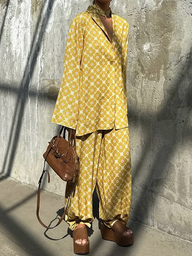 

Trendix Loose Print Pant Sets For Women 2025 Autumn New Fashion V Neck Long Sleeve Cardigan Top And High Waist Pant 2 Piece Suit