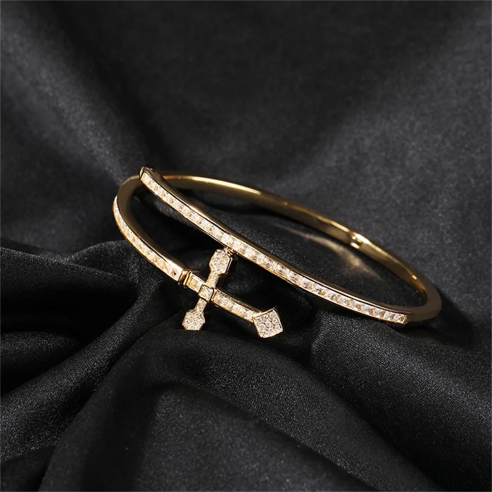 العصرية الفريدة الجديدة الهيب هوب سيف العدالة سوار النحاس مطعمة الزركون كامل الماس مجوهرات للجنسين