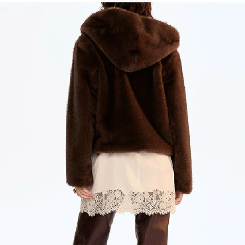 Cappotto vintage da donna in pelliccia sintetica di lusso con cappuccio a maniche lunghe giacca addensata 2025 autunno inverno moda High Street Lady soprabito