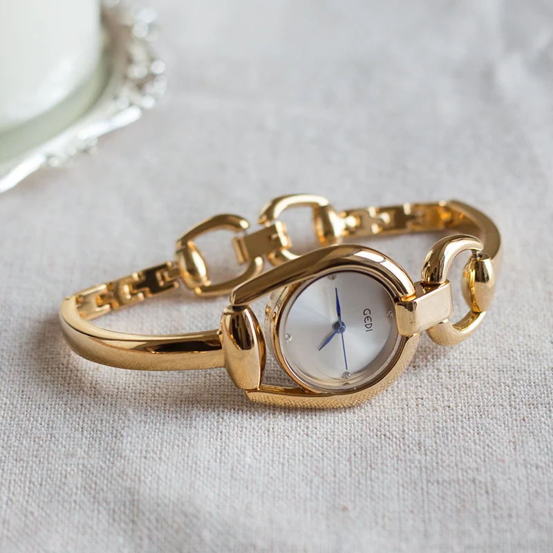 

Medieval Vintage Women's Watch Exquisite Round Bracelet Fashion Niche Women's Bracelet Gift Elegant Women's Quartz Watch
