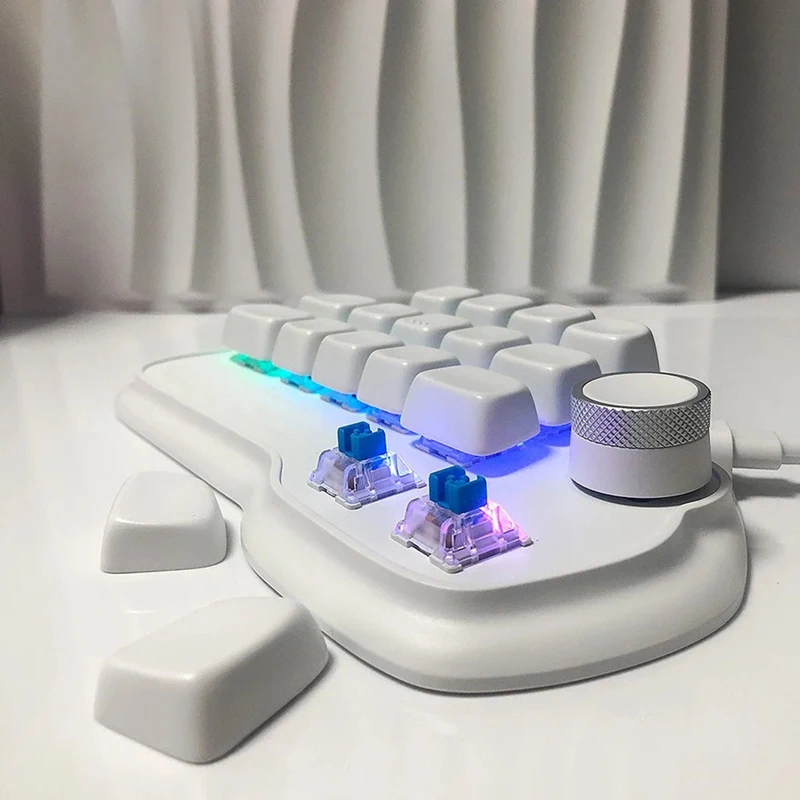 17-Key Customized Keyboard, TYPE-C Port Wired Connection, Can Be Customized Keys, in Line with A Variety of Scenarios-ABVP