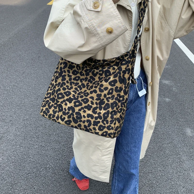 

Luxury Women High End Leather Tote Bag Elegant Shoulder Handbag Classic Fashion Daily Crossbody