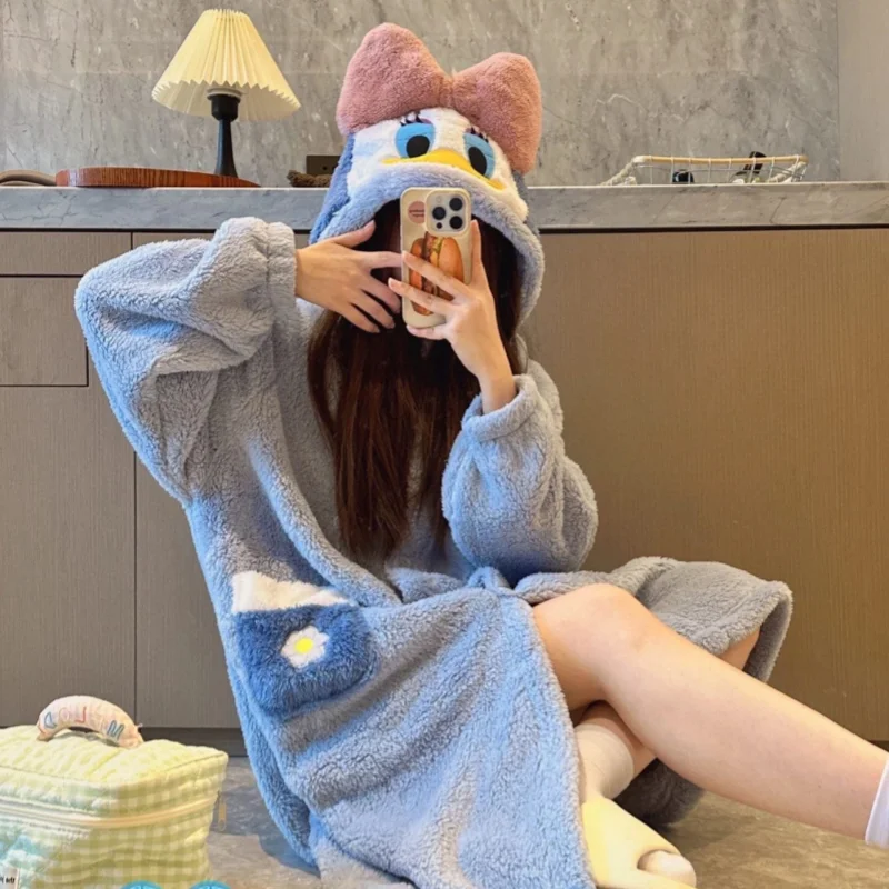 Donald Duck Pajamas Winter Pajamas New Women\'s Two-piece Set Hooded Long Sleeve Bathrobes Set Cartoon Disney Women\'s Pajamas