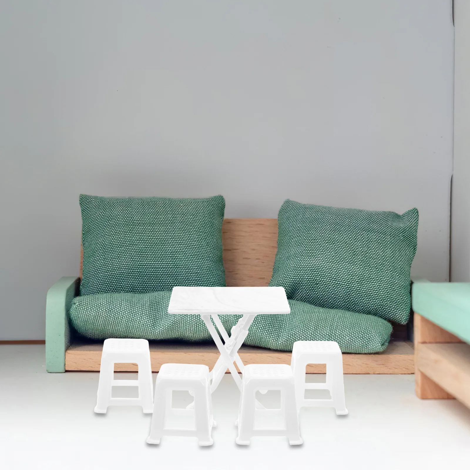 1세트 미니어처 인형집 가구 테이블과 의자 플라스틱 작은 현실감 있는 가구 DIY 놀이 인형집 의자