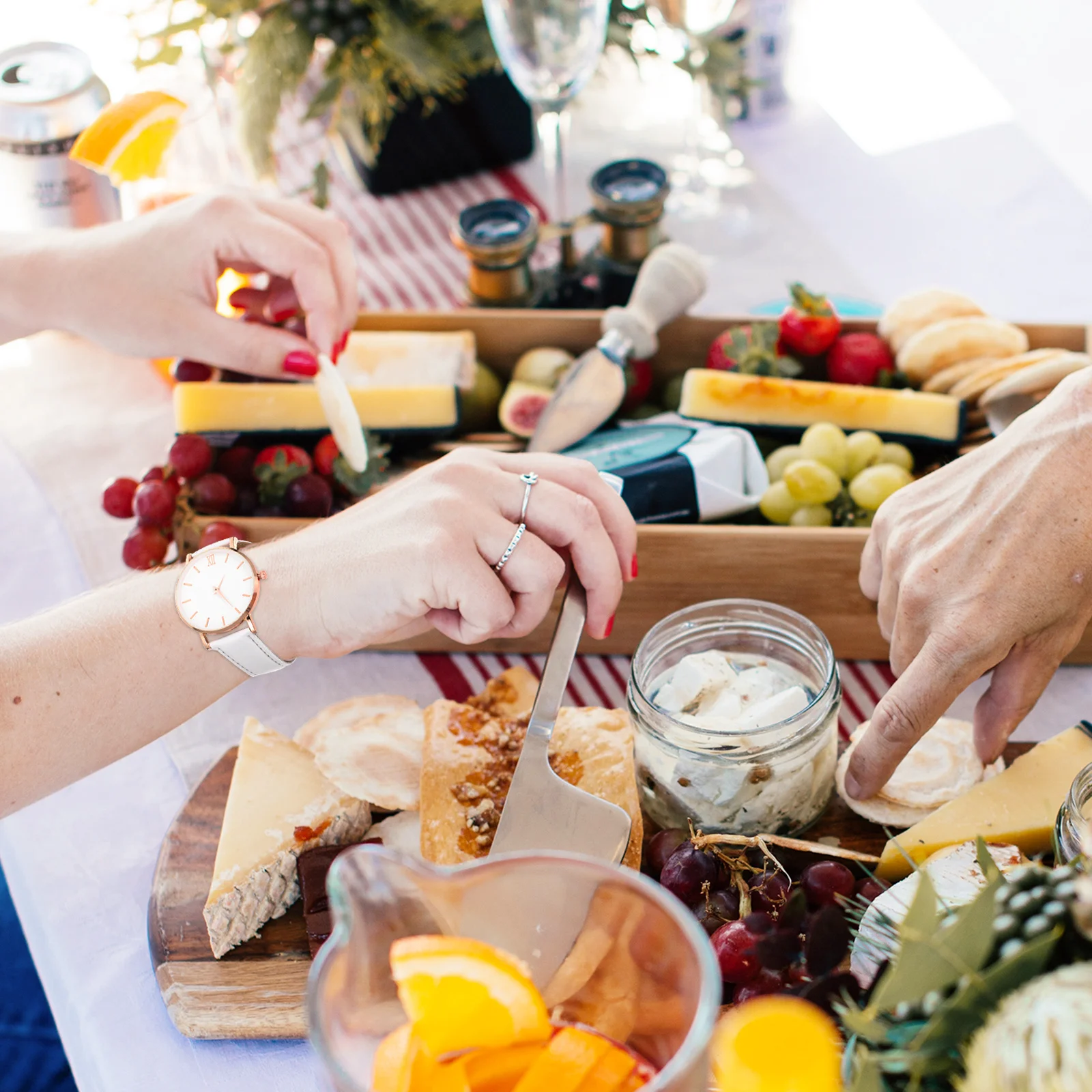 Ladies Watch PU Strap Wear-Resistant Stainless Steel Alloy Delicate Female Wrist Watch Casual Party Gift Accessory