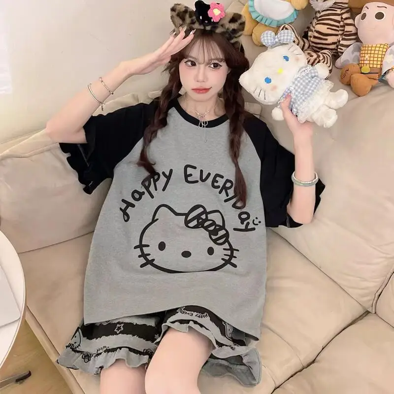 

Уютный комплект домашней одежды Sanrio Hello Kitty Cinnamoroll Pochacco для девочек: летний, с коротким рукавом, с мультяшным принтом, милый, тонкий, большой размер