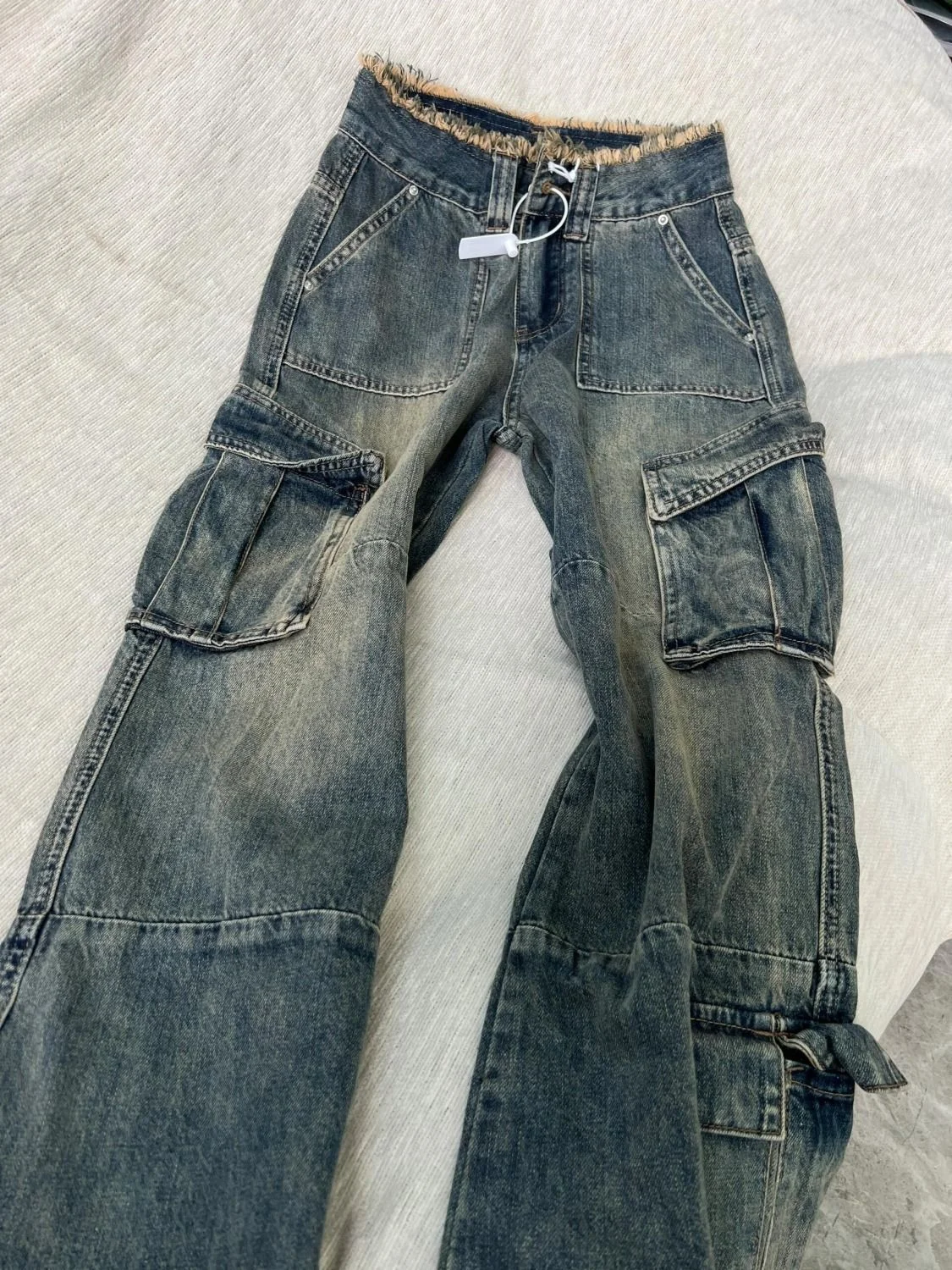 

Джинсы с несколькими карманами Raw Edge, крутые универсальные широкие брюки-карго для девочек, женские свободные джинсовые брюки в американском стиле High Street