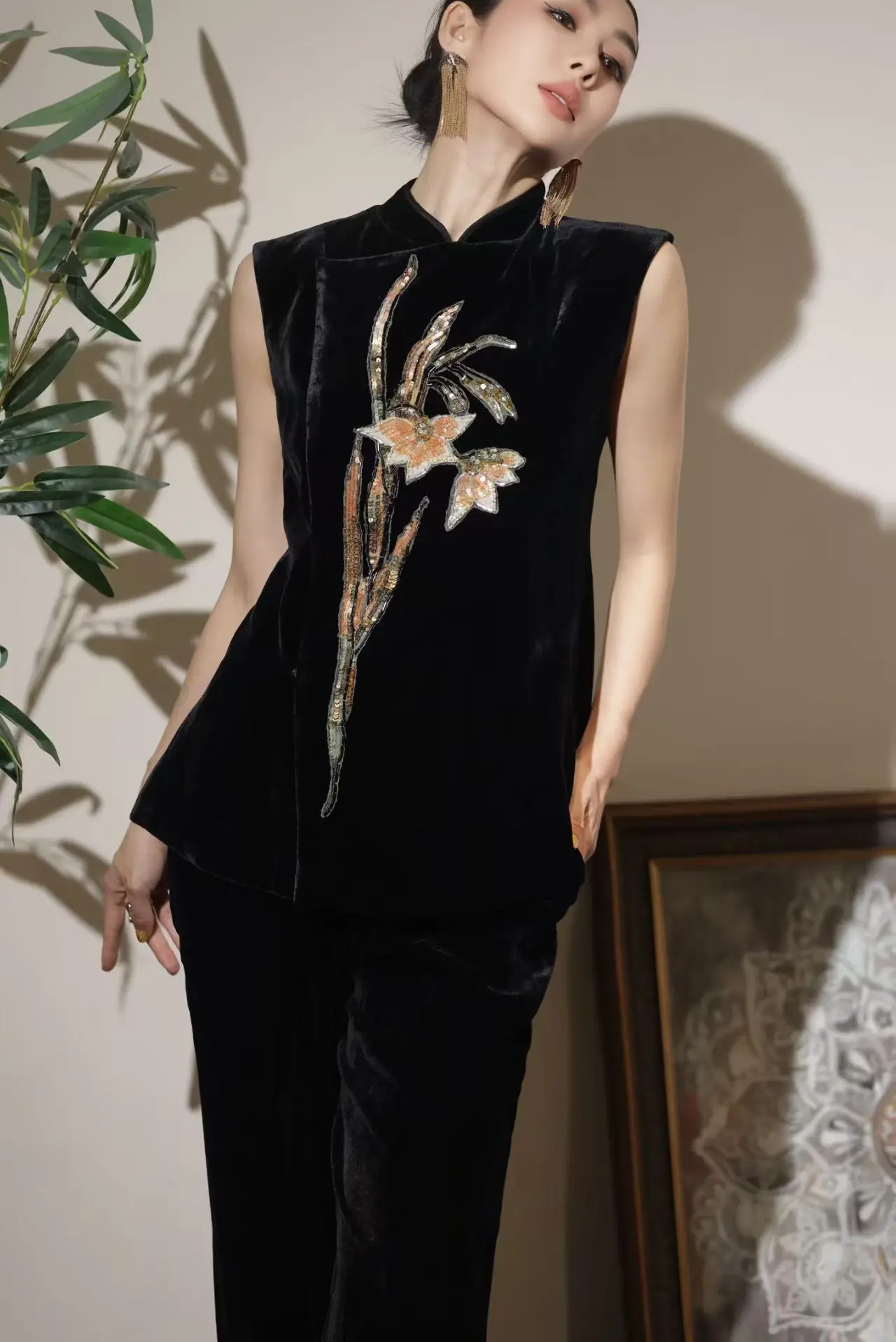 High Quality Spring New Stand Collar Embroidery Vest +Elastic Waist Wide Leg Pants Silk+ Velvet Fabric Retro Women's Set S-XL