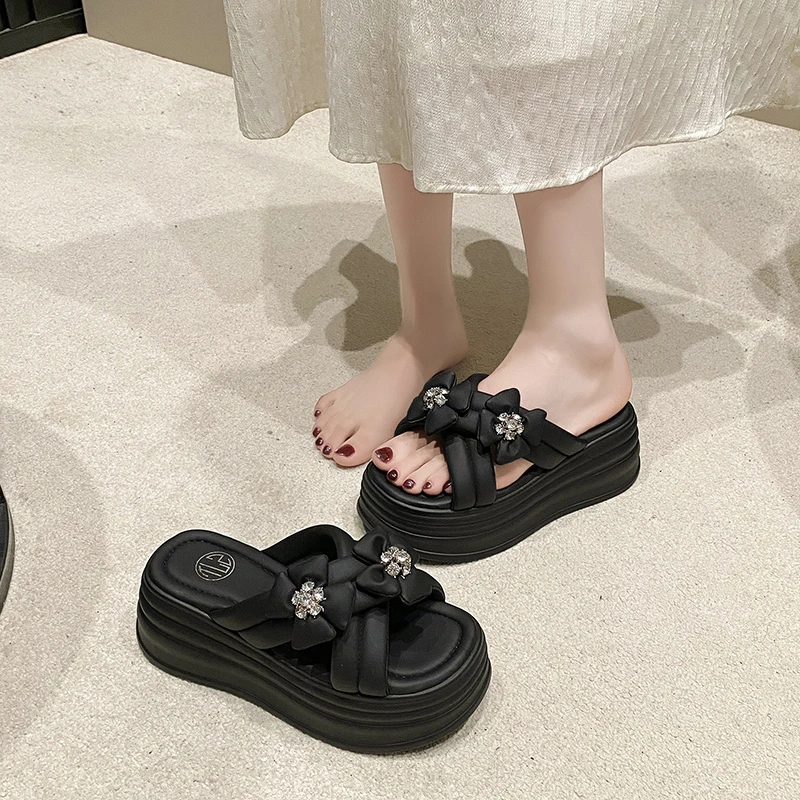 Letnie damskie kapcie w kwiaty japonki damskie buty na plażę buty na koturnie buty damskie kapcie na wysokiej platformie sandały zewnętrzne 7CM