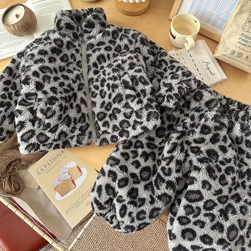 Children's Plush Two-Piece Set Leopard Print Stand-Up Collar Winter Home Wear Sportswear Outerwear Thickened Cozy Set for Kids